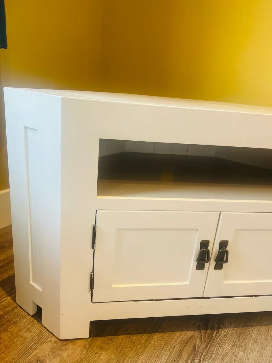 TV Stand - Corner unit - EZ Living - Image 3