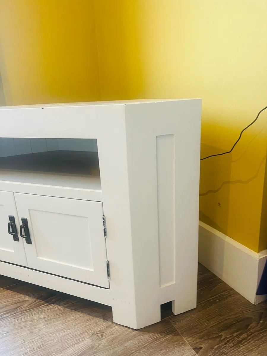 TV Stand - Corner unit - EZ Living - Image 4
