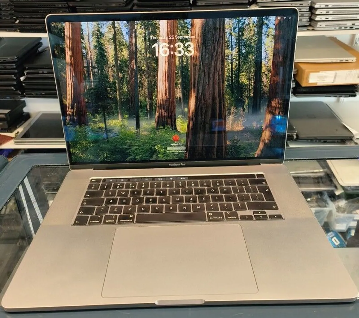 2019 MacBook Pro 16"  A2141, Intel 6 Core i7 9th Gen ( i7-9750H) 32GB DDR 1TB SSD, UHD Graphics 630 (Battey Cycle:616) - Image 2