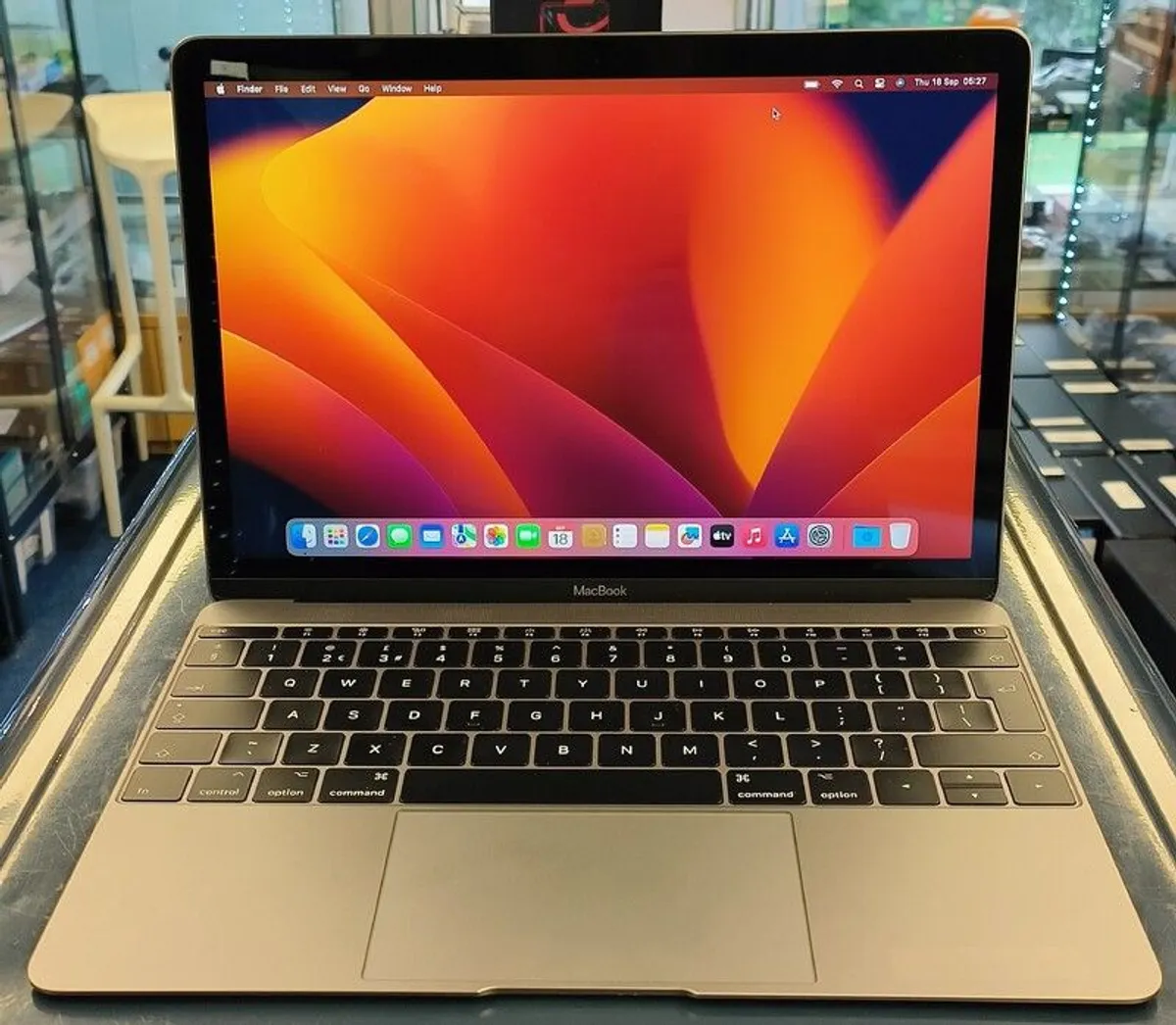 2017 Apple MacBook 12" Core i5 1.2GHz 8GB RAM 256GB SSD Grey Model: A1534 - Image 3