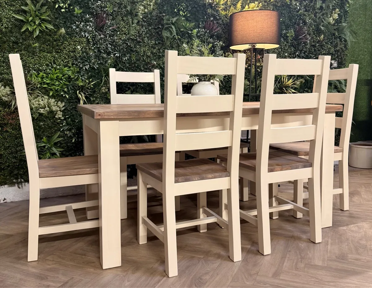 Rustic style kitchen table & 6 chairs/dining set - Image 3