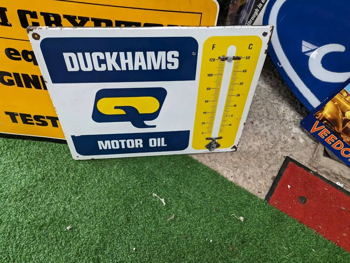 Wanted Petrol pumps Globes Enamel signs - Image 4