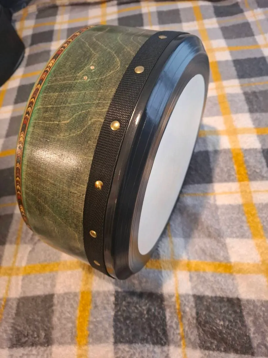 Claddagh bodhran - Image 3