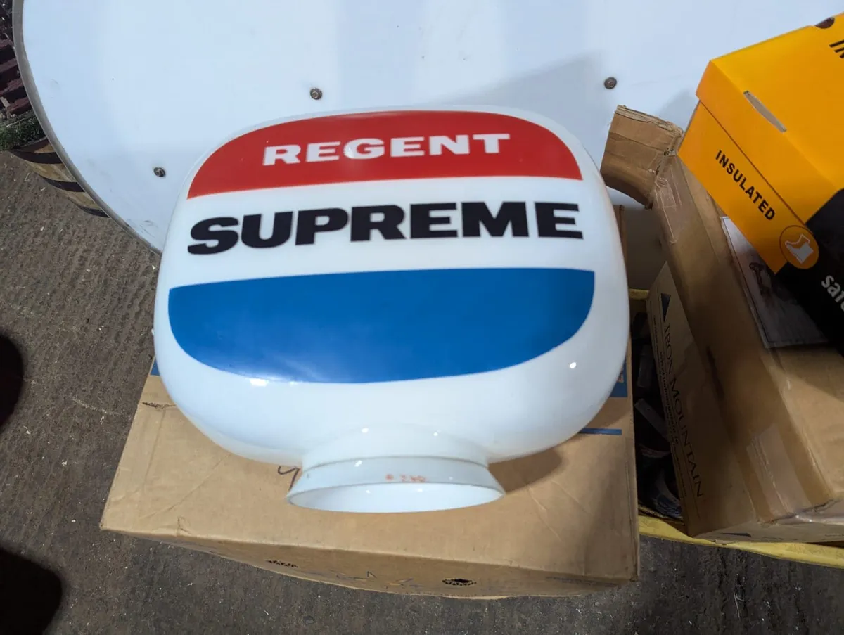 Wanted Petrol pumps Globes Enamel signs - Image 1