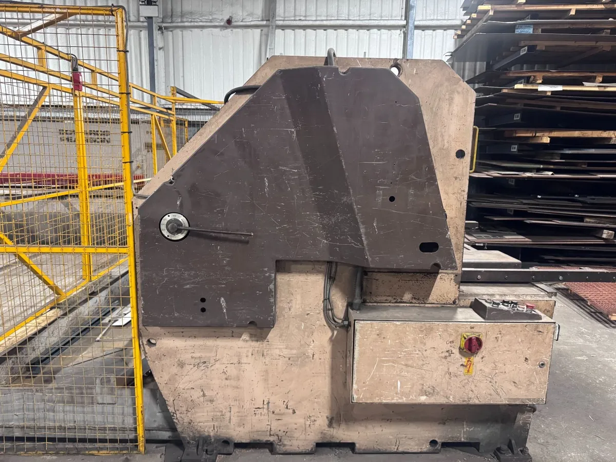 Guillotine - Image 4