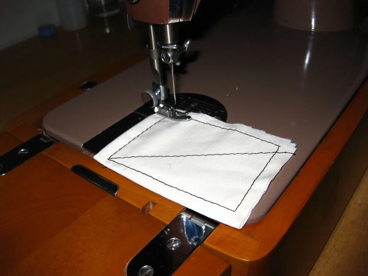 Spotless Singer 201K Sewing Machine. - Image 3