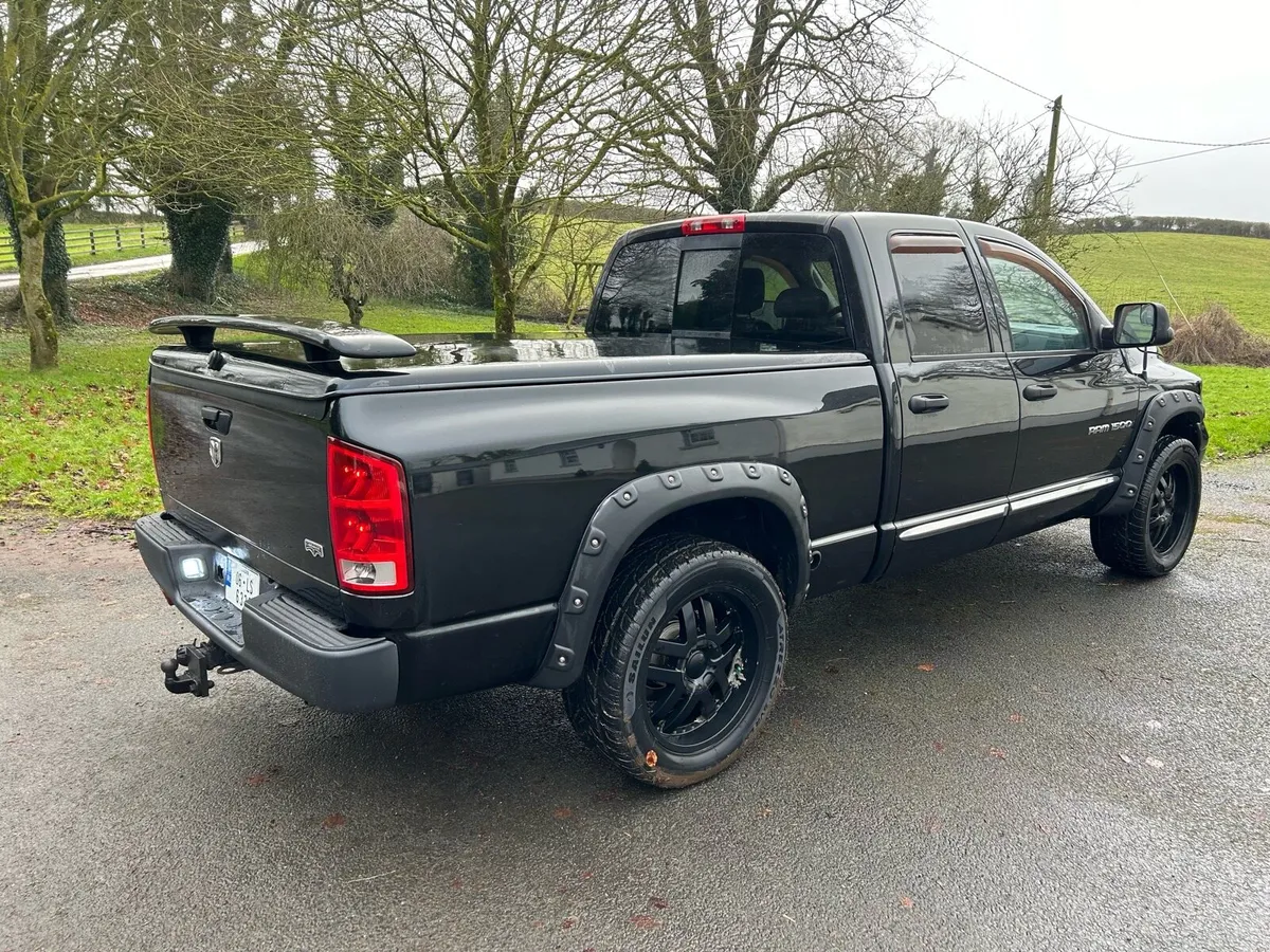 Dodge Ram 1500 Laramie - Image 3