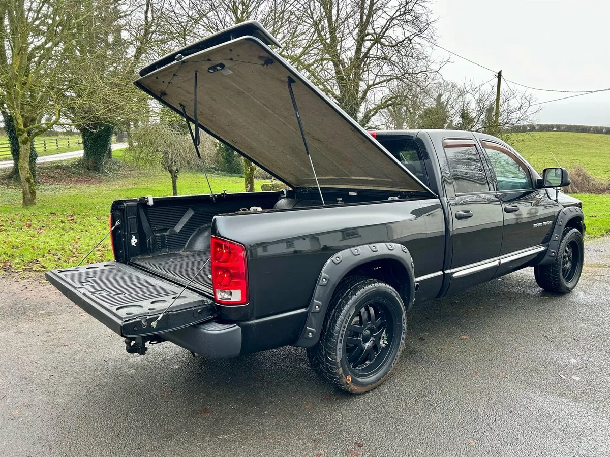 Dodge Ram 1500 Laramie - Image 4