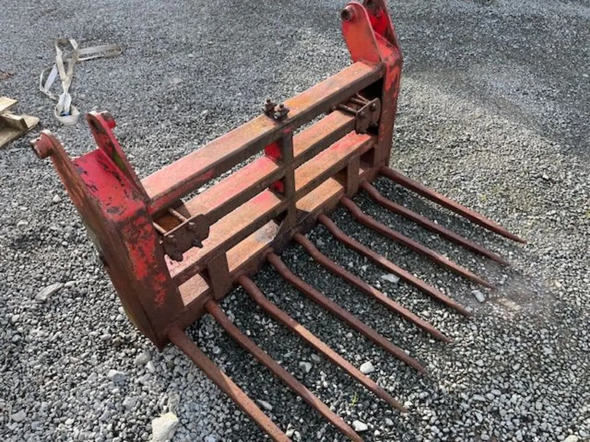 Heavy duty Fork 4ft Wide suit Tanco Loader - Image 1