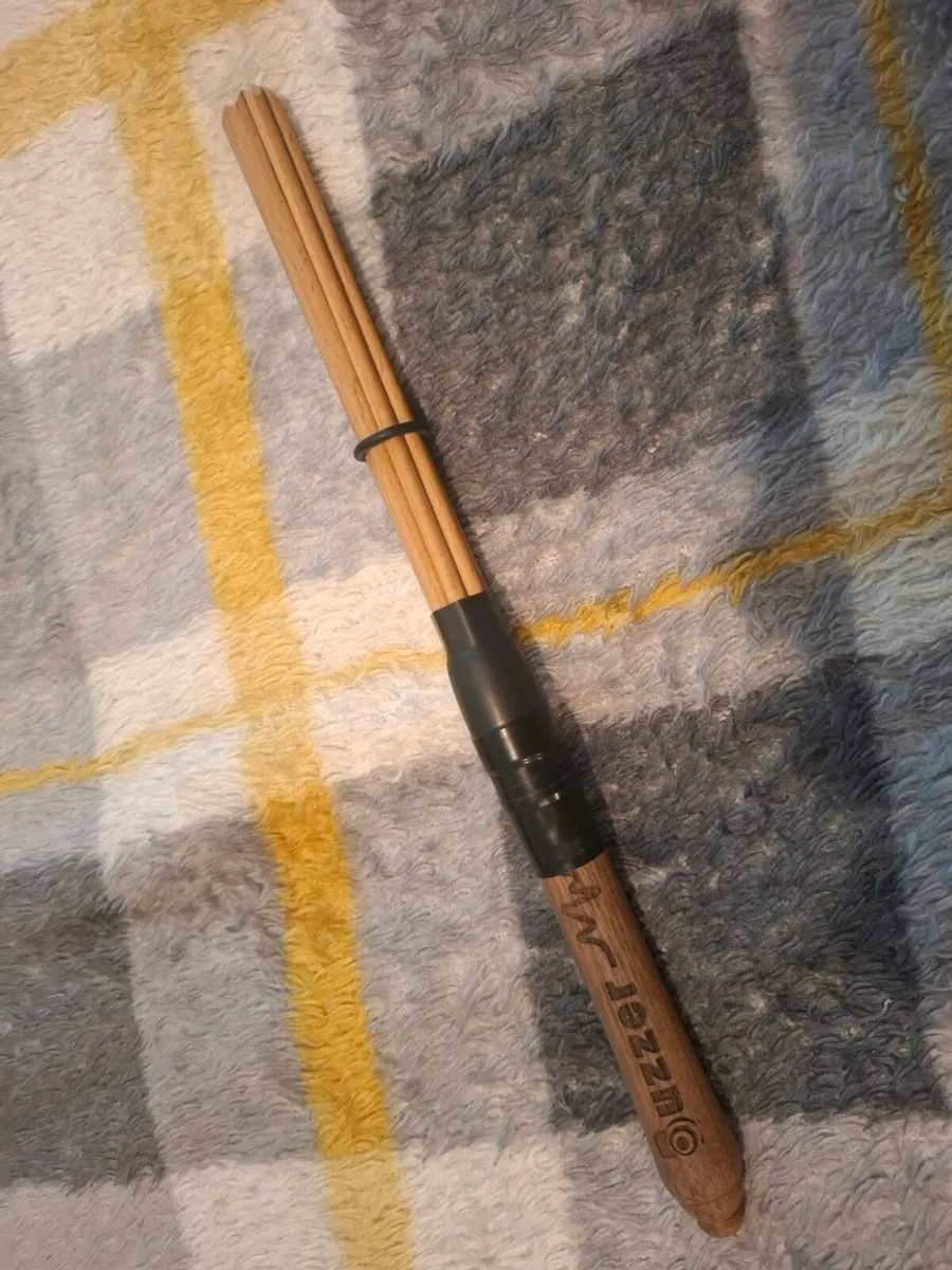 Robbie Walsh Buzzer - Image 1