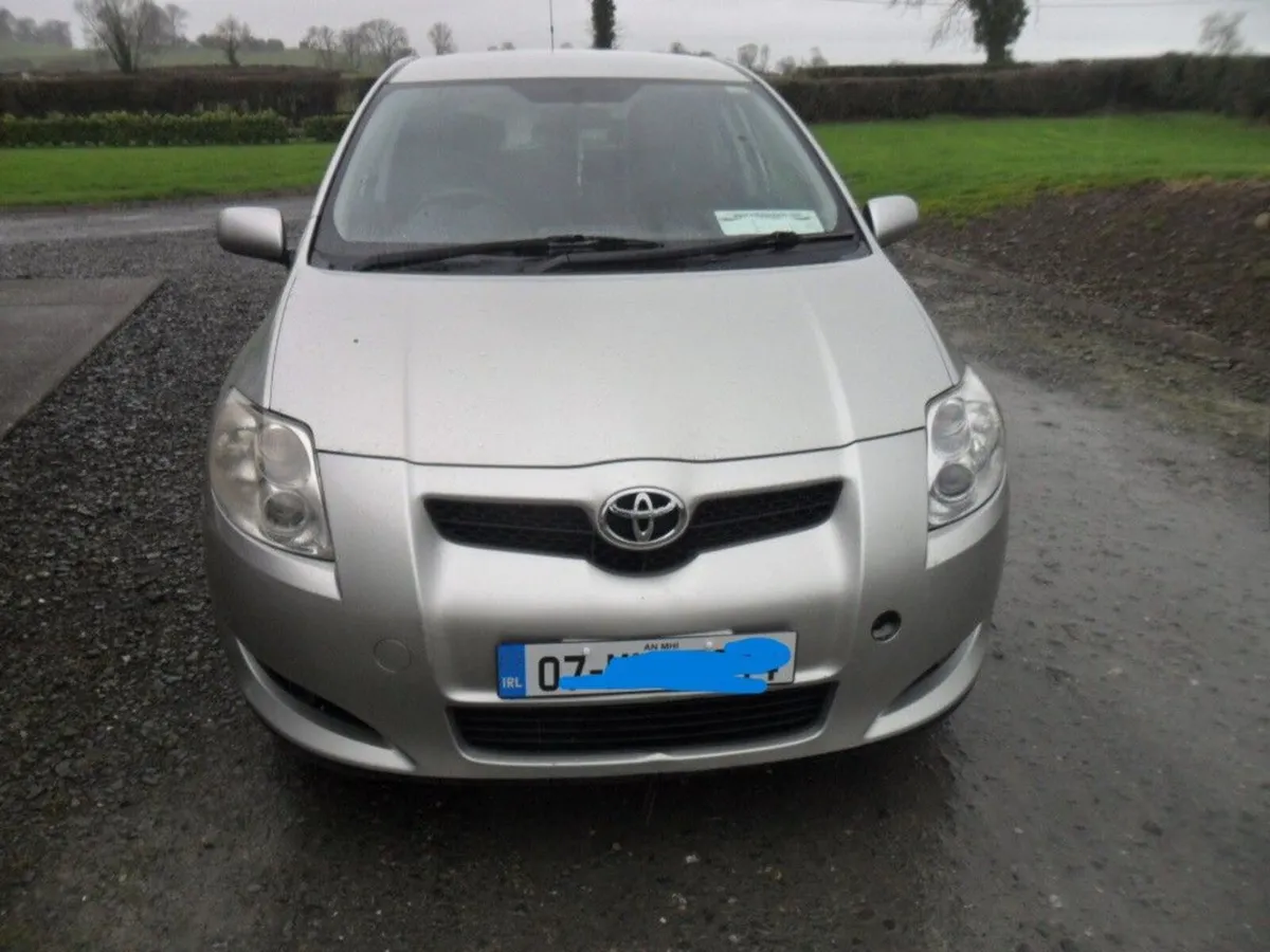 Toyota Auris 2007 - Image 1