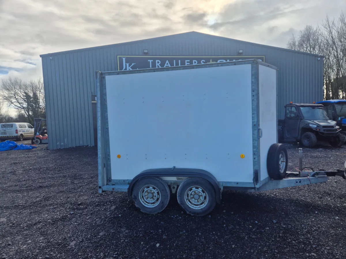 IVOR WILLIAN - Image 2