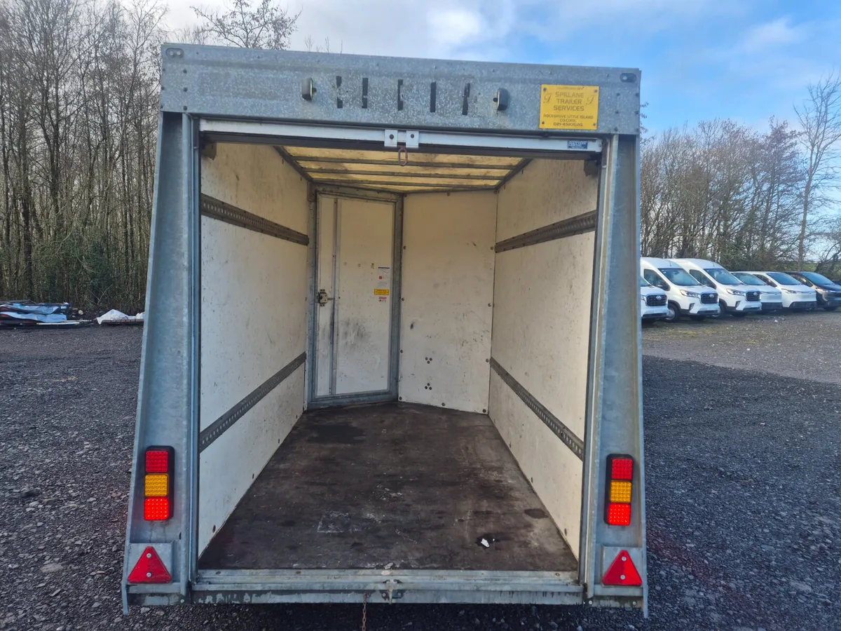 IVOR WILLIAN - Image 4