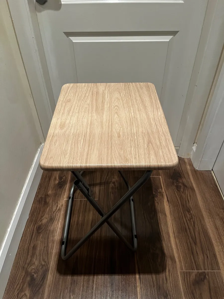 Tray Table (Good as new!) - Image 3