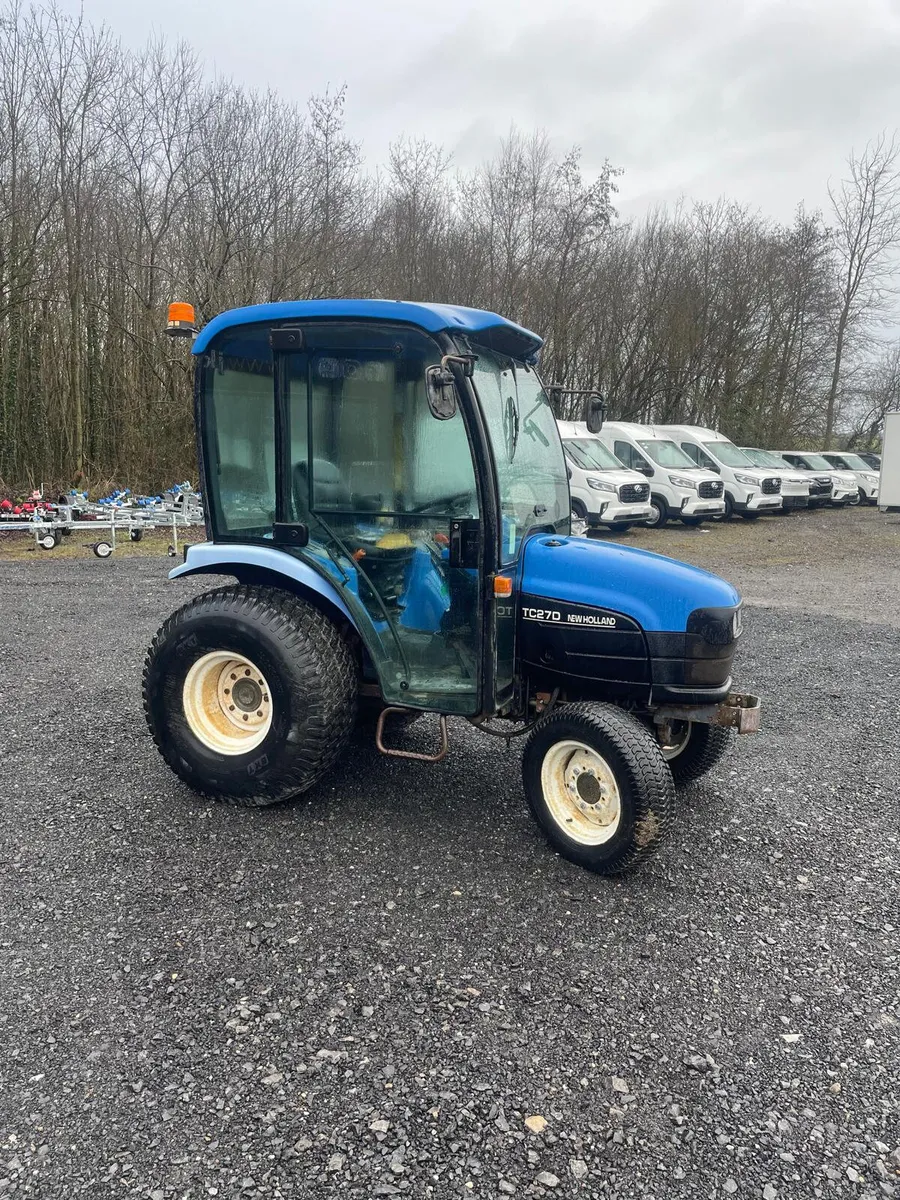 NEW HOLLAND TC27D - Image 1