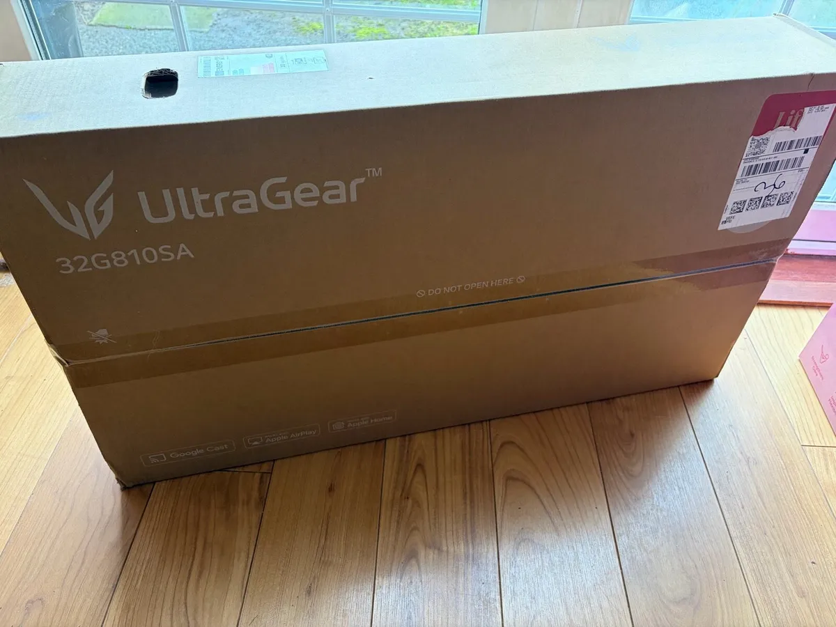 Gaming Monitor - LG Ultragear 32G810SA - Image 1