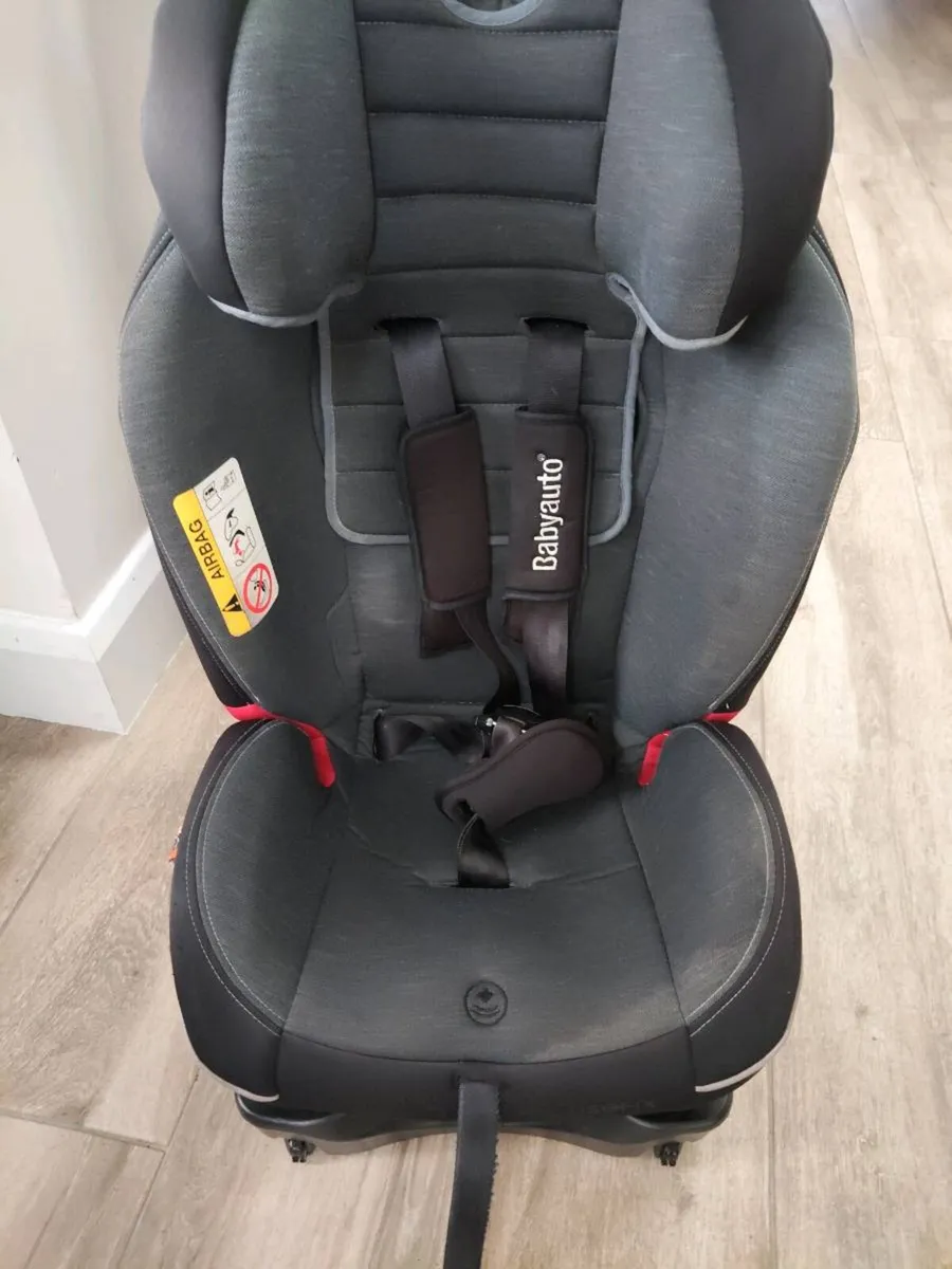 Baby seat - Image 1