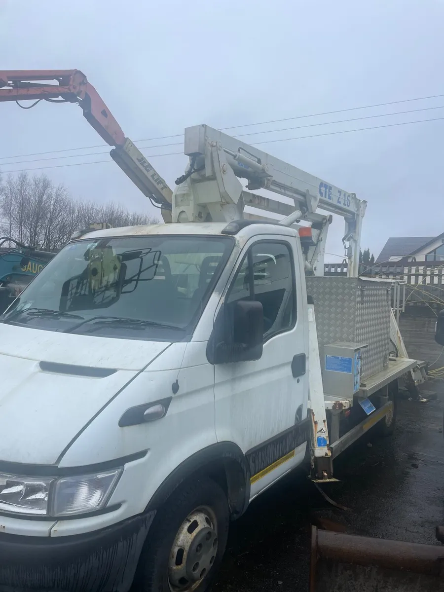 Cte hoist/Cheerypecker on iveco chassis - Image 1
