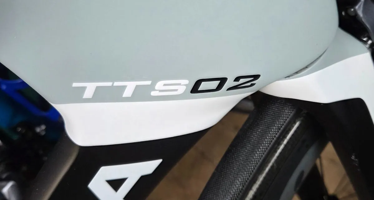 Carerra TTS02 Triathlon Bike - Image 3