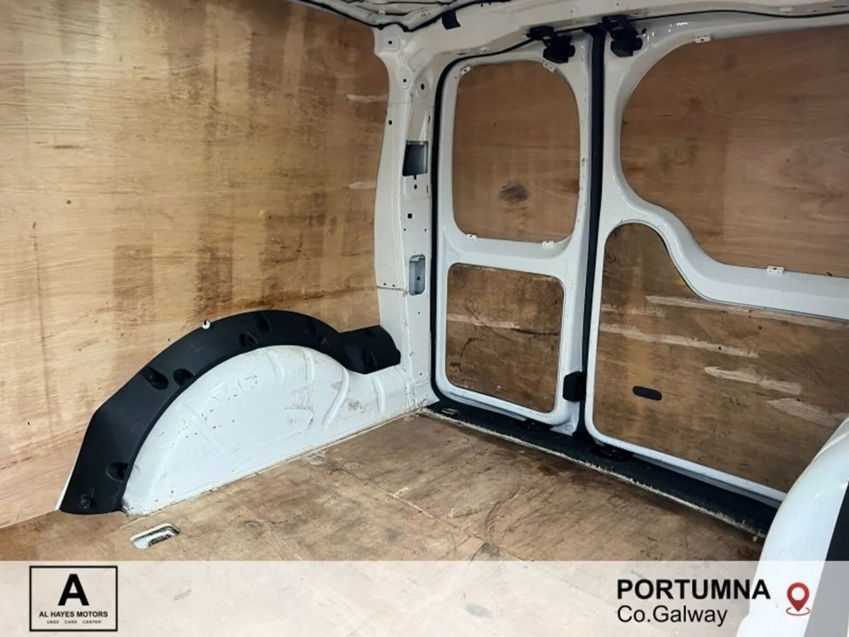 Volkswagen Caddy CARGO 2.0TDI 6SPEED 102BHP - Image 4