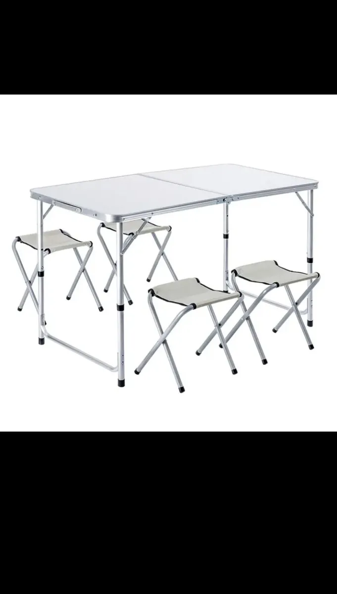 Picnic table - Image 1