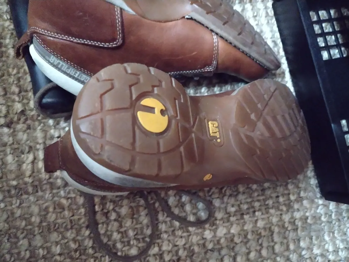 Ladies Cat brown leather casual boots UK 5 - Image 4