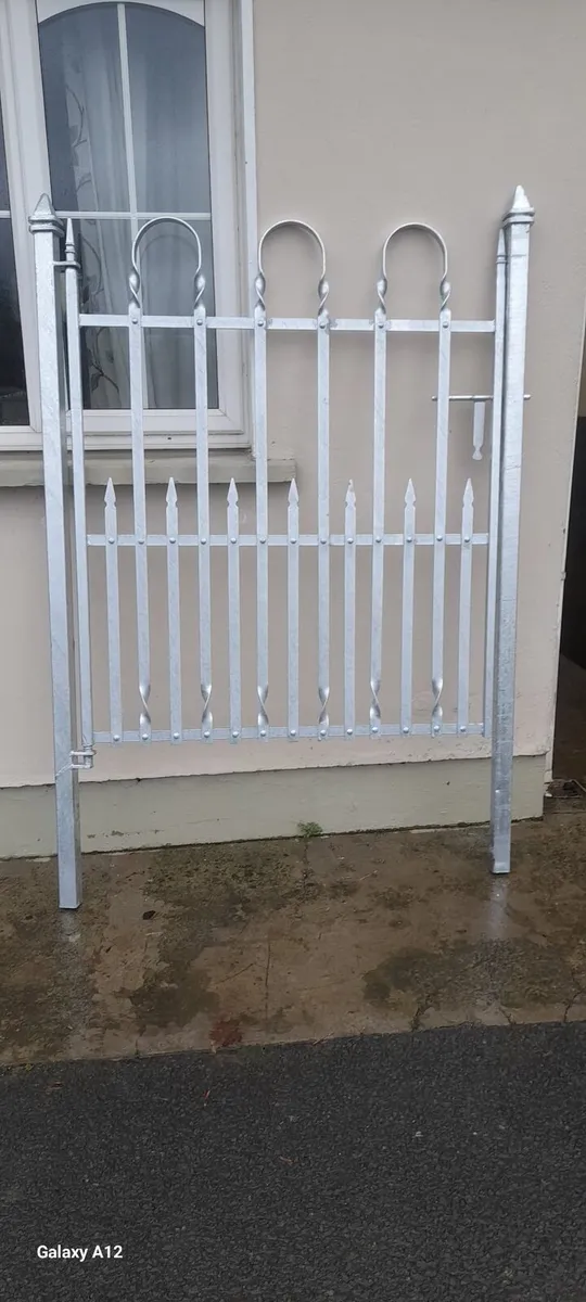 Galvanised steel gate - Image 1
