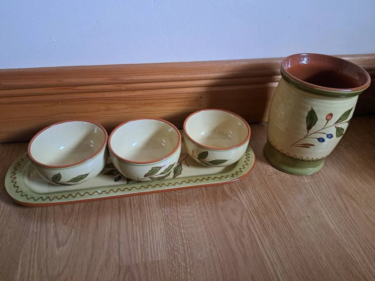 Pottery set - Image 2