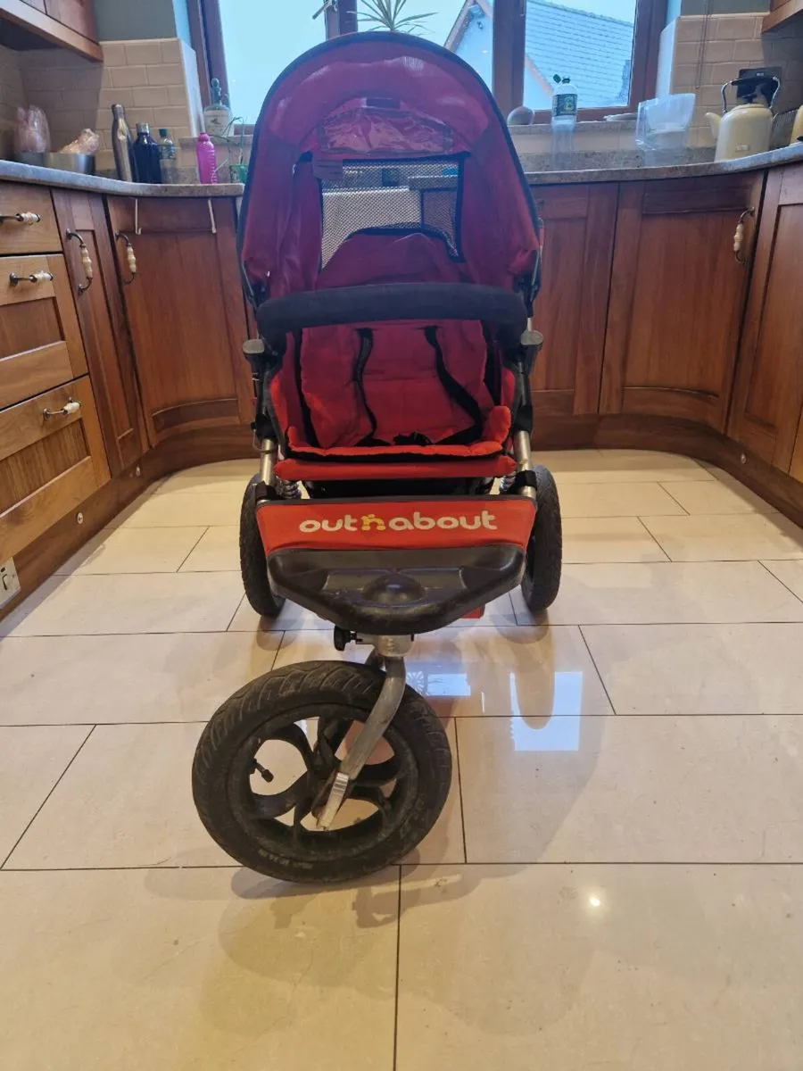 Out and About 360 jogger single + Mobi Tricycle - Image 3