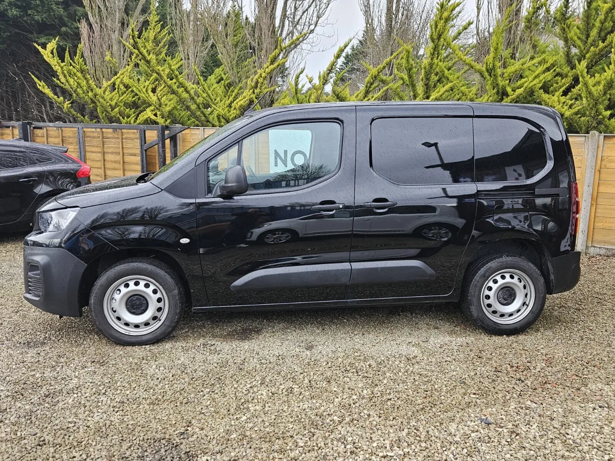 Peugeot Partner 2023 1.5 Diesel Low Mileage - Image 4
