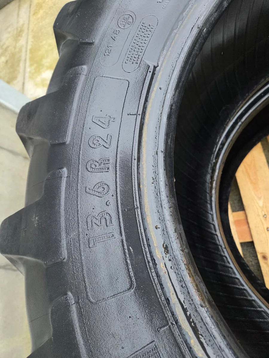 2 Michelin Tyres - Image 3