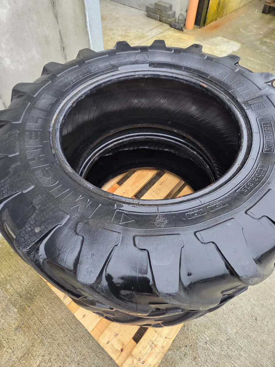 2 Michelin Tyres - Image 4