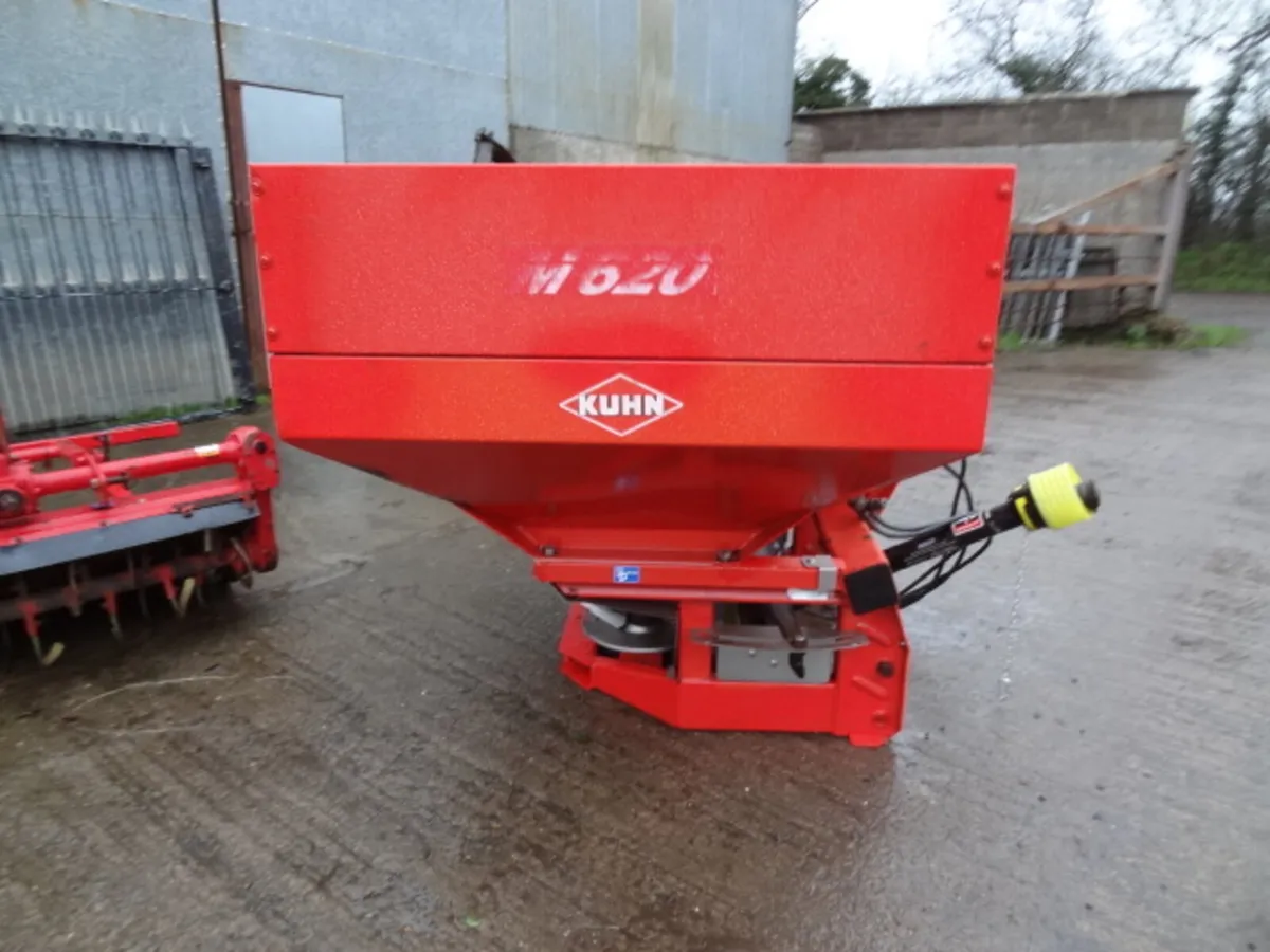 Kuhn MDS 935 Fertiliser Spreader - Image 4