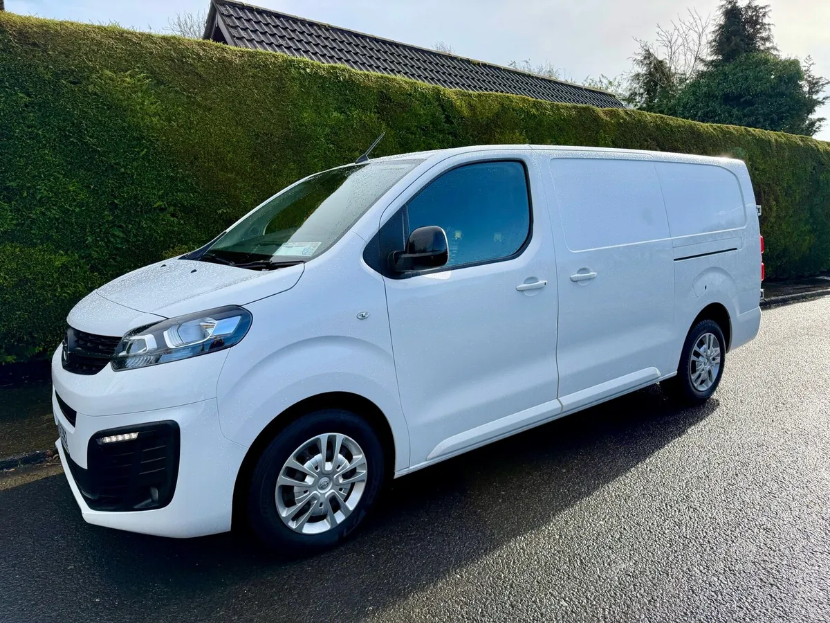 2022 Opel Vivaro Sportive 2.0 145 HP - Image 2