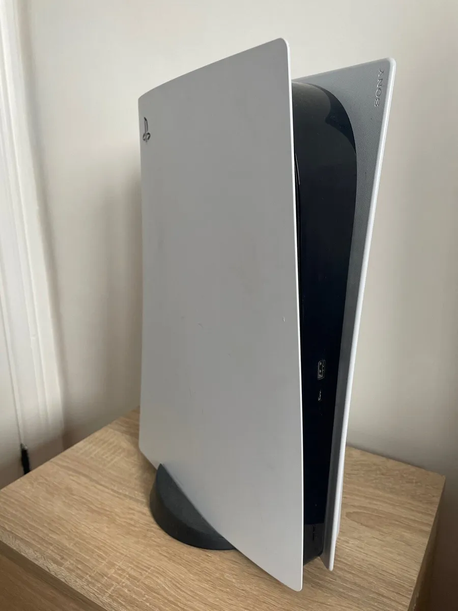 Playstation 5 (Disc) GAMES INCLUDED - Image 2