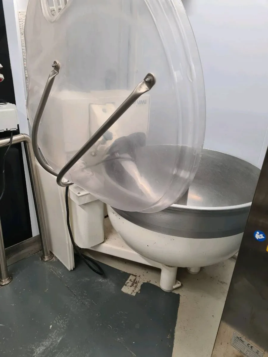 Dough mixer - Image 1