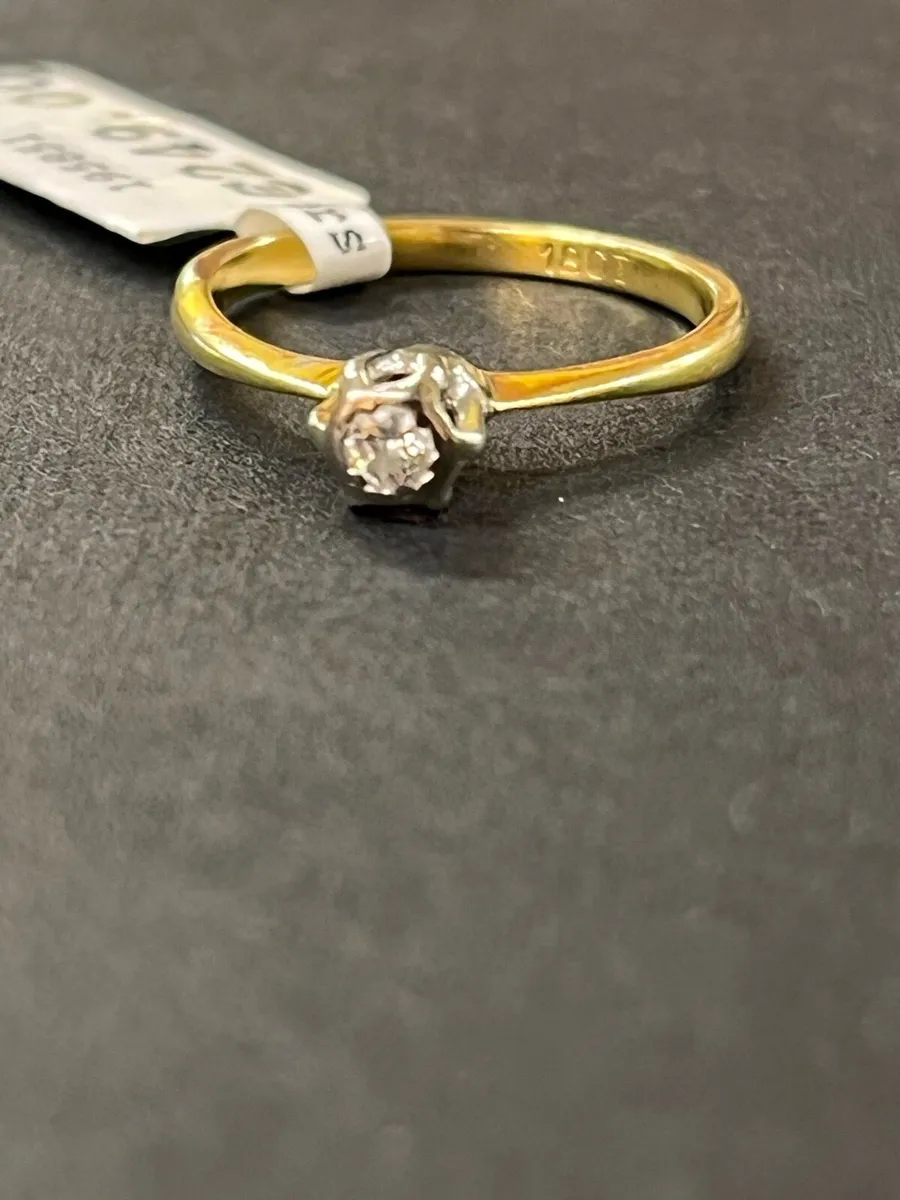 Vintage 18k gold ring with diamond. - Image 2
