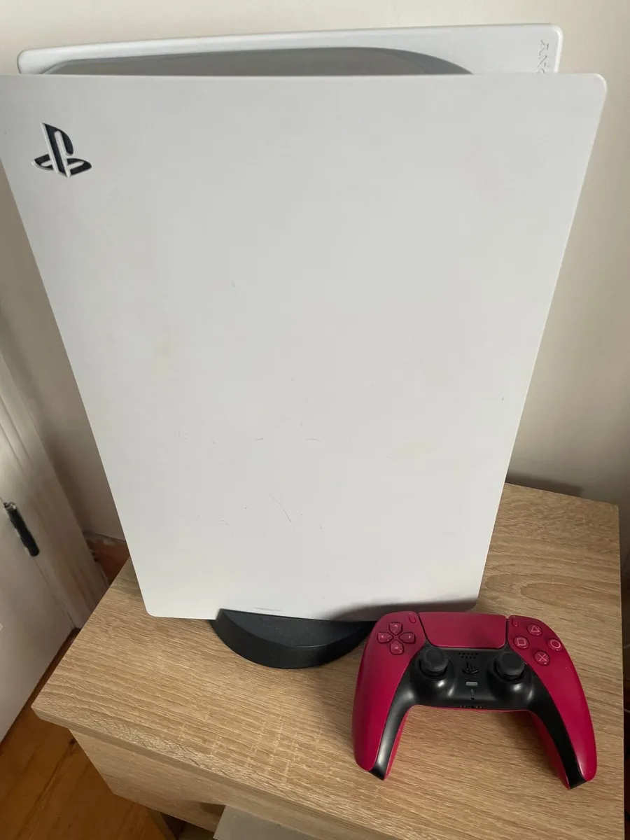 Playstation 5 (Disc) GAMES INCLUDED - Image 1