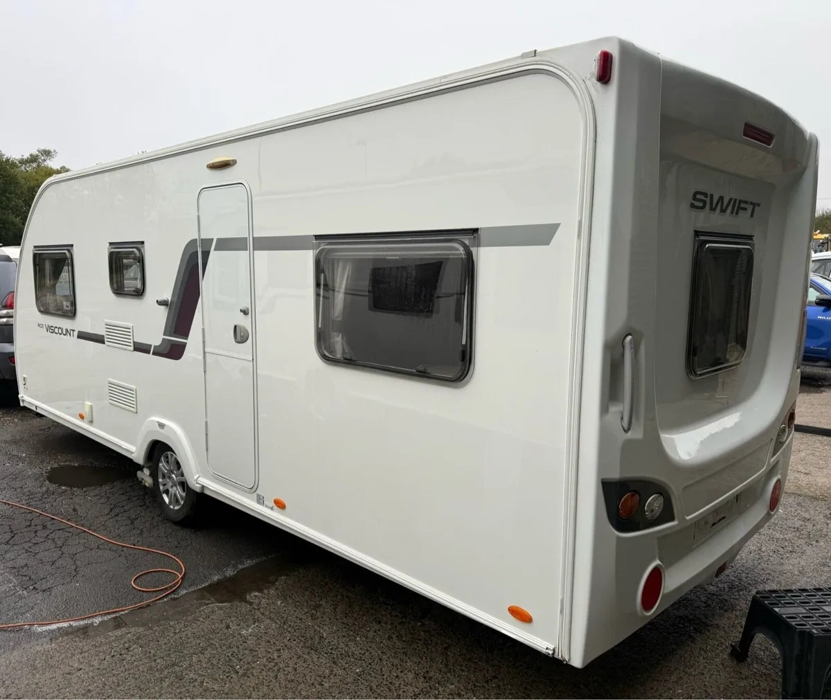 Swift 6 Berth Fixed Bunkbed Caravan For Sale - Image 3