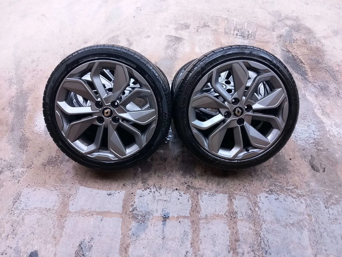 Genuine 4x100 Clio 17inch Alloy Wheels - Image 1