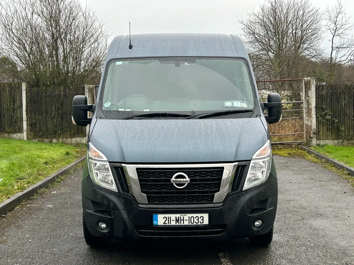 2021 Nissan NV400 - Image 1