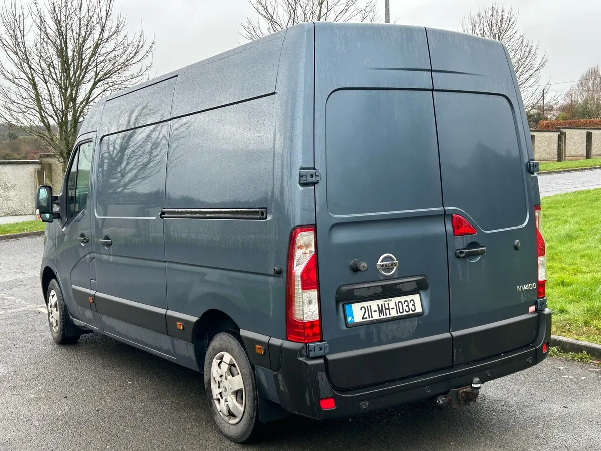 2021 Nissan NV400 - Image 4