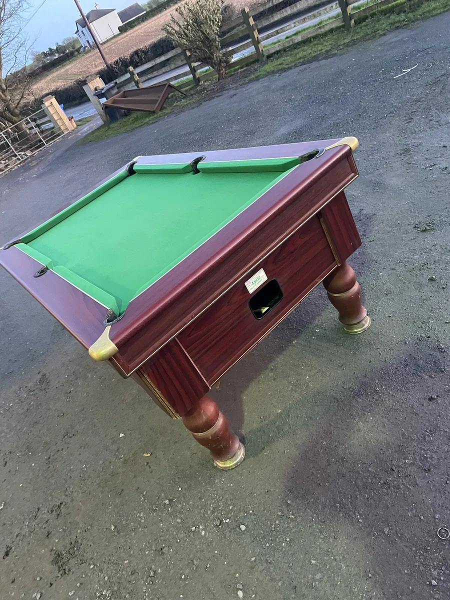 Pool table - Image 2