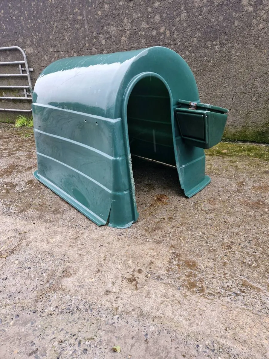 Jfc Calf Hutch - Image 1