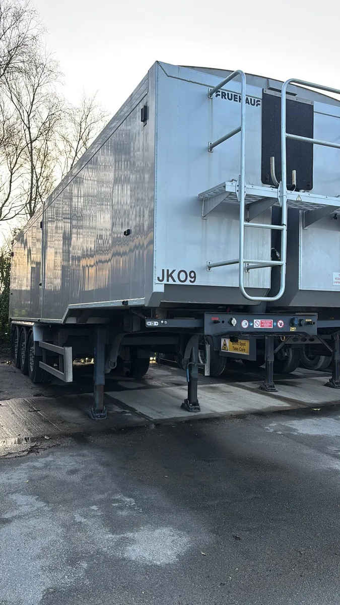 Freuhauf bulk tipper - Image 4