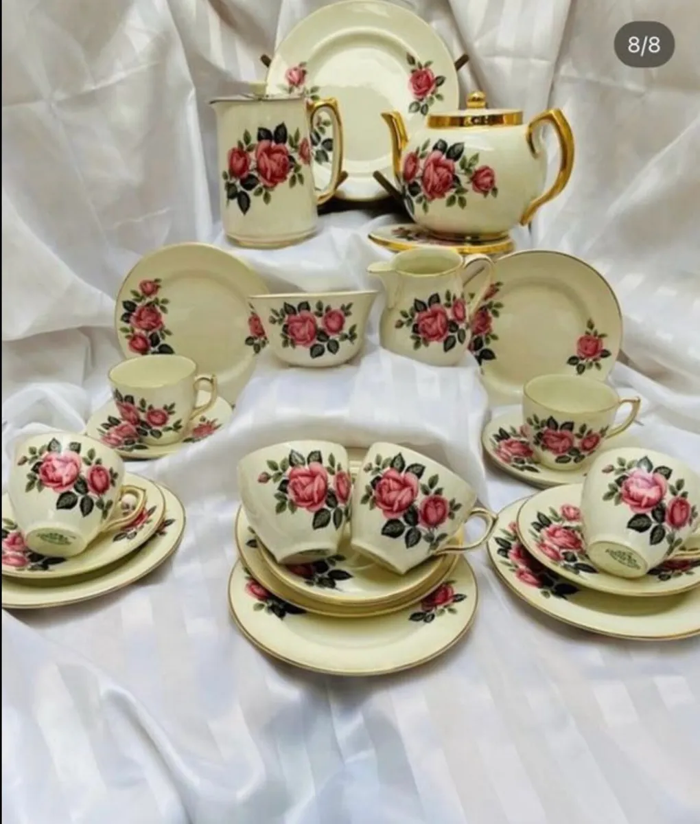 carrigaline pottery Teaset - Image 1