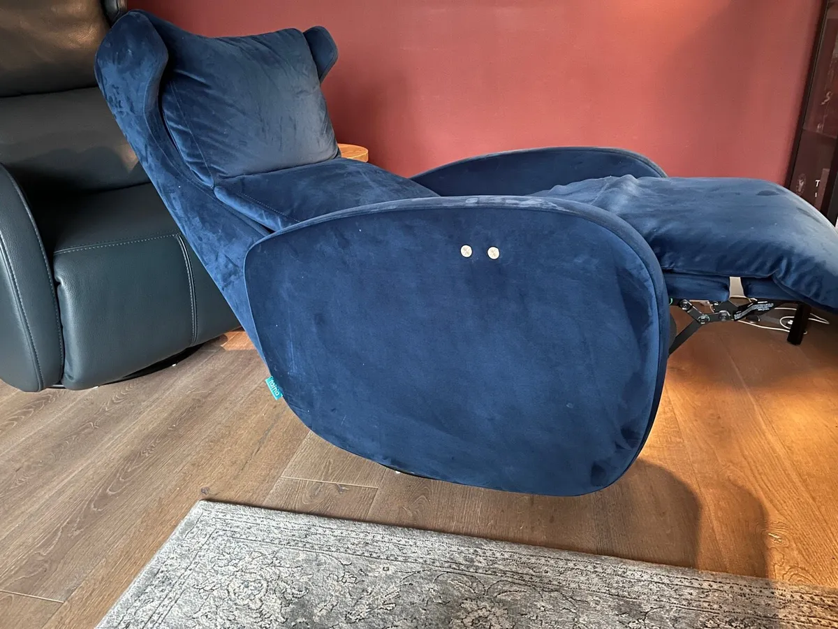 premium FAMA electric recliner armchairs - Image 2