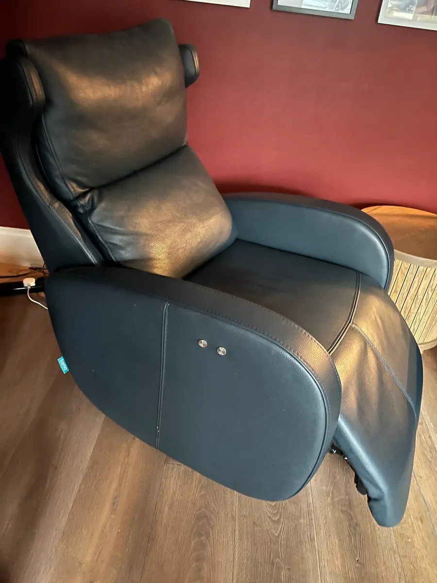 premium FAMA electric recliner armchairs - Image 4