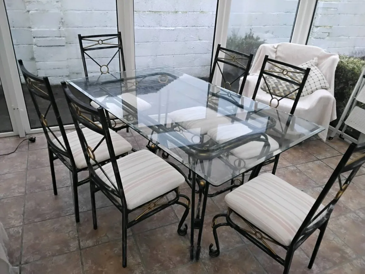 Table and 6 chairs - Image 3