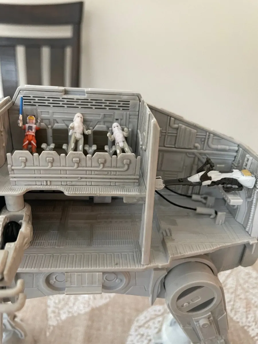 Star Wars toys micro galaxy collectibles - Image 3